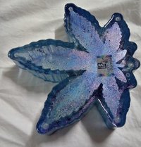 Resin Cannabis Leaf Ashtray 