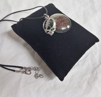 Grateful Dead   Glass and Stealie necklace