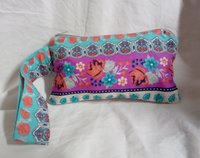 flowers and rosettes   motif zippered wristlet bags (clutch) M