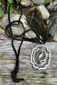  Grateful Dead stealie pendant necklace
