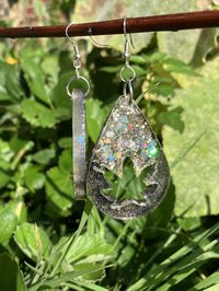 sparkly resin pot leaf earrings 
