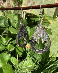 sparkly resin pot leaf earrings 