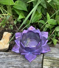 Resin Lotus Flower Tea Light/Candle Holder. purple 