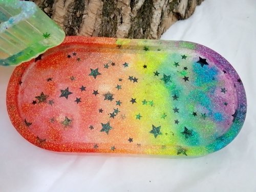 Rainbow Spectrum  Resin Cannabis Leaf ashtray & Rolling/Trinket Tray combo
