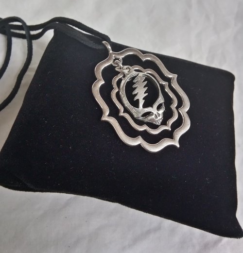  Grateful Dead stealie pendant necklace