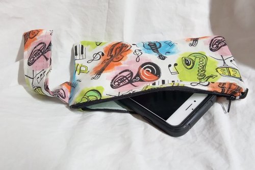 Musical motif  zippered wristlet bags (clutch) M