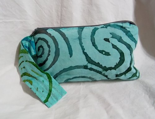 batik spiral motif  zippered wristlet bags (clutch) M