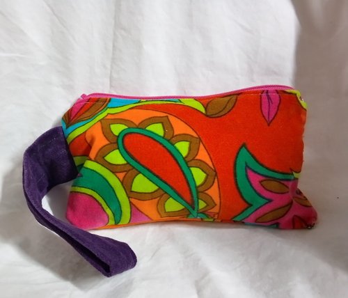 art deco  motif zippered wristlet bags (clutch) M