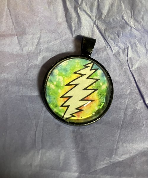 13 point GD  lightening bolt  flag Glass and metal Pendant