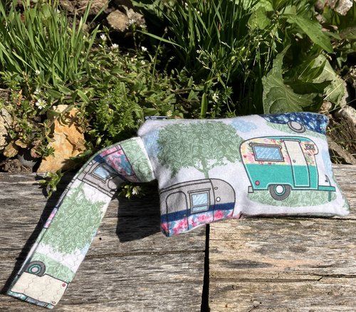 Handmade by Lucky Burrito Vintage campers motif Handmade zippered wristlet bags (clutch) Large