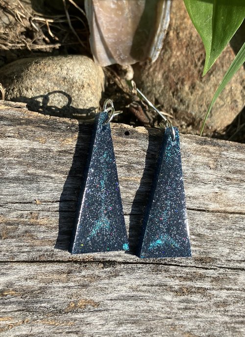 Holographic geometric resin earrings (green elongated triangle)