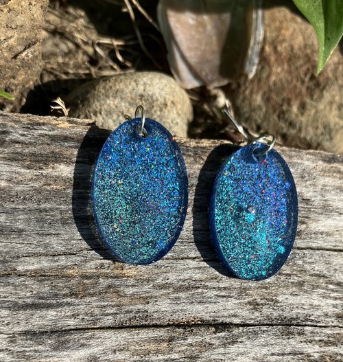 Holographic geometric resin earrings (ovals)