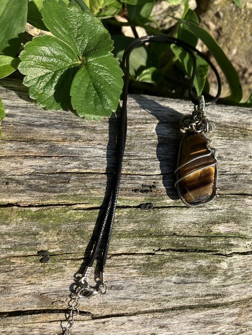 Wire Wrapped Tigers eye Necklace 