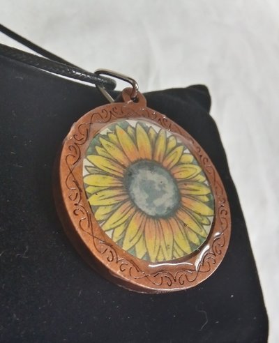 sunflower /moon center wooden  pendant necklace