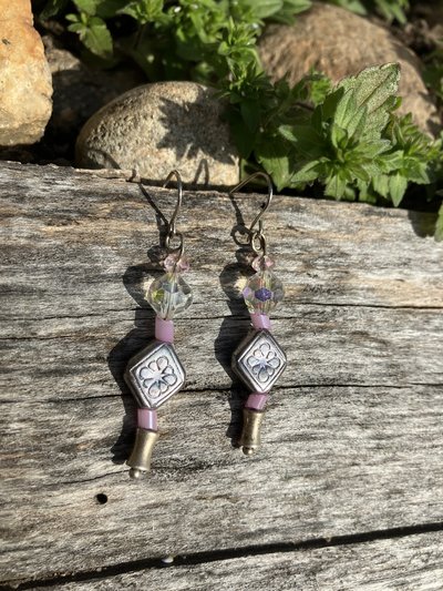 crystal & flower stamped diamond shaped metal  bead  earrings