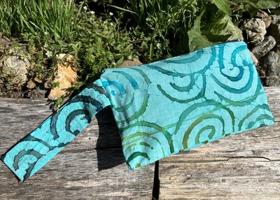 Handmade by Lucky Burrito spiral batik motif  zippered wristlet bags (clutch) Large
