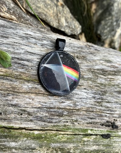 Pink Floyd Dark Side of the Moon rainbow Pyramid  Glass and metal Pendant