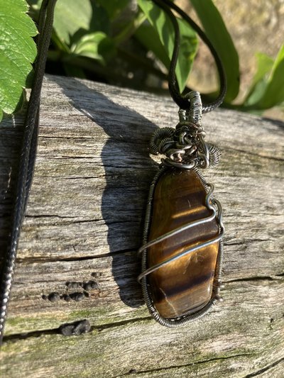 Wire Wrapped Tigers eye Necklace 