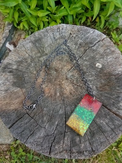 Resin rectangle  pendant Rasta